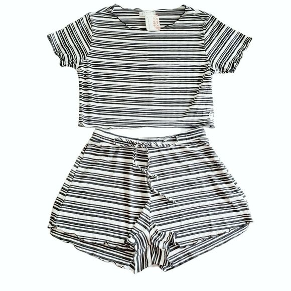 FREE PEOPLE Movement striped ribbed knit lounge pajamas shorts top set Sz M NEW - Picture 1 of 3